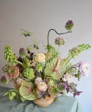 Load image into Gallery viewer, Dear Mama Arrangement
