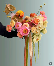 Load image into Gallery viewer, Dear Mama Bouquet
